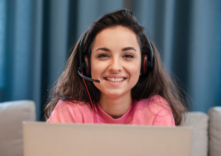 Permalink to Call Center Services in Canada: Redefining Customer Connection in a Digital Age